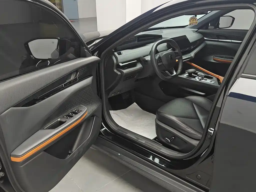 Changan Changan UNI-V 2022 1.5T Premium Edition 2023 - thumbnail 9