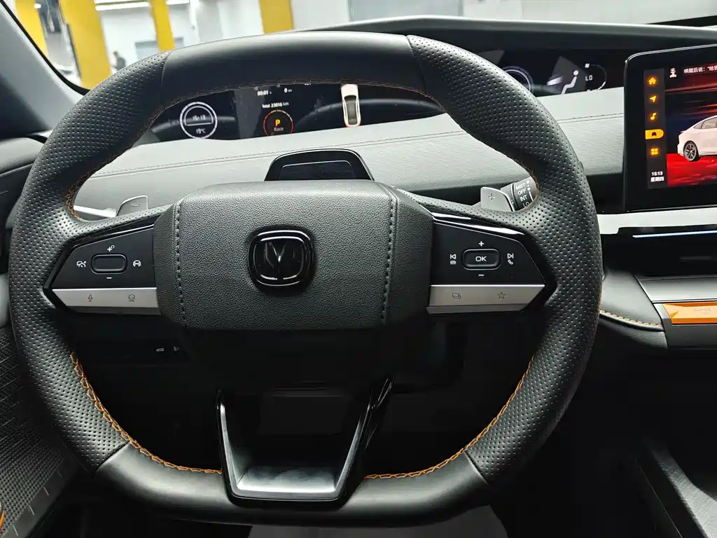 Changan Changan UNI-V 2022 1.5T Premium Edition 2023 - thumbnail 17