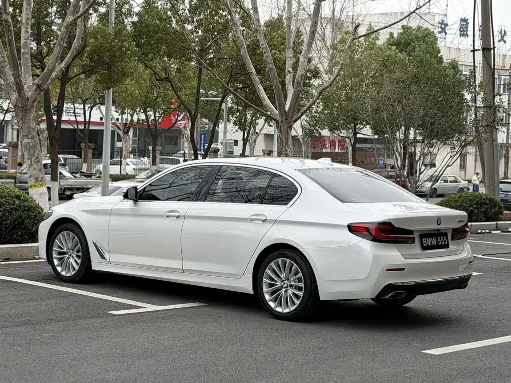 BMW BMW 5 Series 2021 525Li Luxury Package 2020 - thumbnail 9