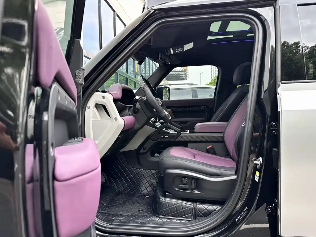 Land Rover Land Rover Defender 2024 110 3.0T P400 Dark Pack Special Edition 2024 - thumbnail 9