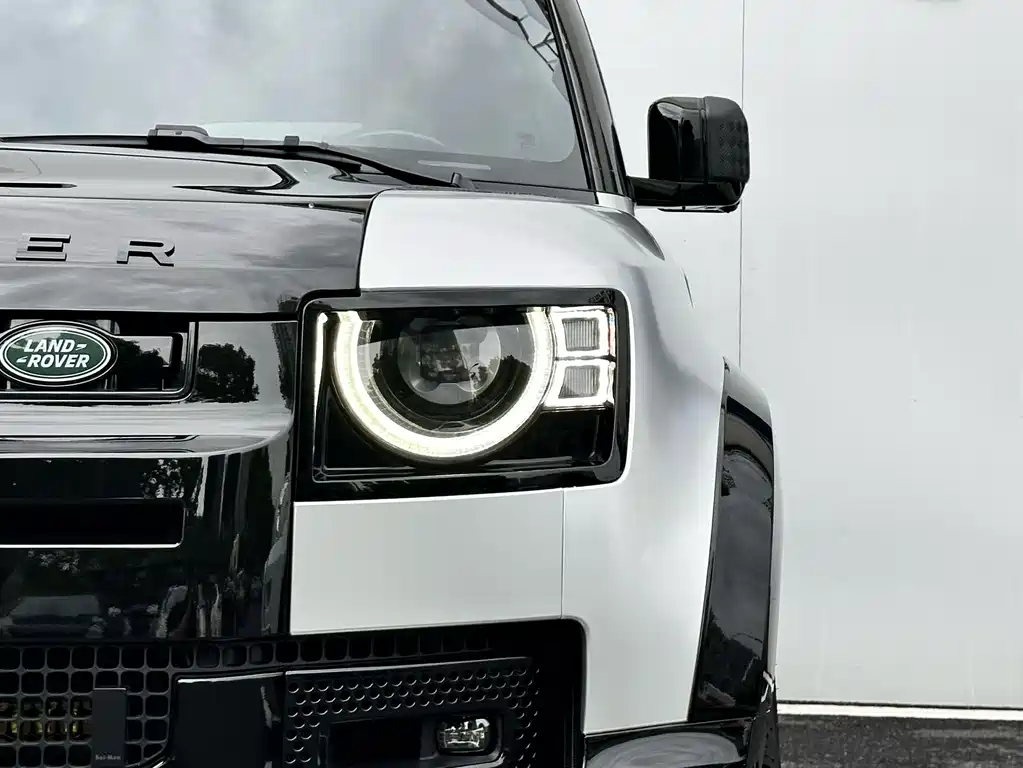 Land Rover Land Rover Defender 2024 110 3.0T P400 Dark Pack Special Edition 2024 - thumbnail 15
