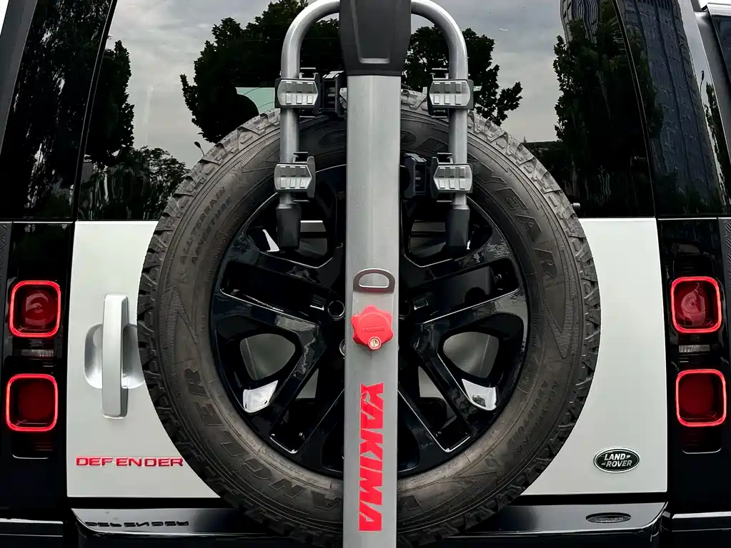 Land Rover Land Rover Defender 2024 110 3.0T P400 Dark Pack Special Edition 2024 - thumbnail 20