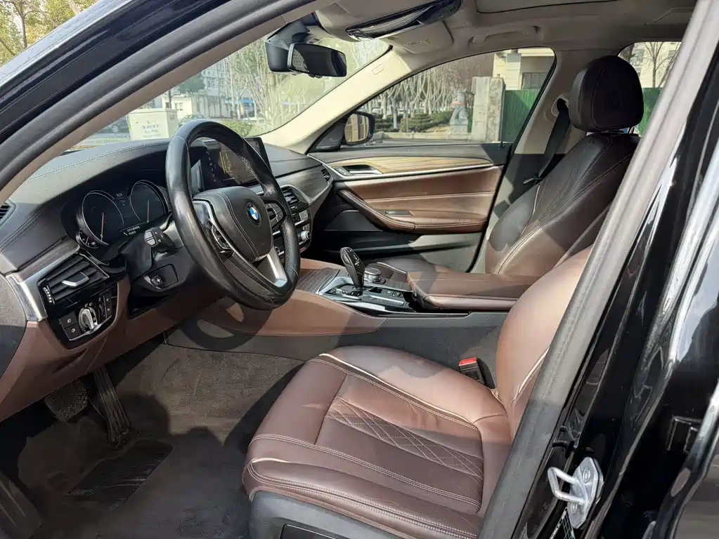 BMW BMW 5 Series 2018 Facelift 530Li Luxury Package 2018 - thumbnail 5