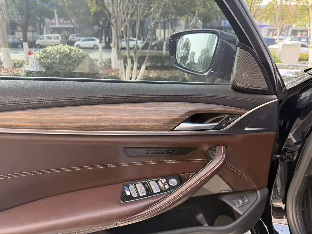BMW BMW 5 Series 2018 Facelift 530Li Luxury Package 2018 - thumbnail 7