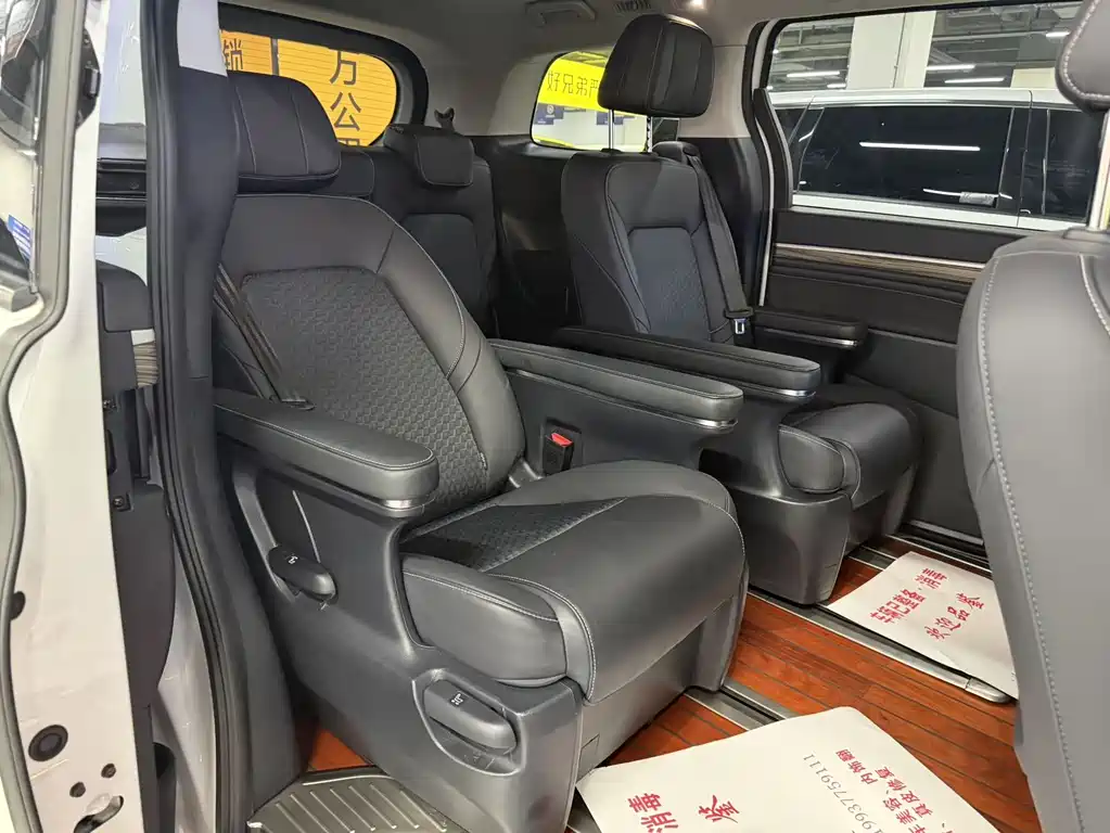 GAC Trumpchi GAC Trumpchi M8 2023 Premium 390T Luxury Edition 2023 - thumbnail 11