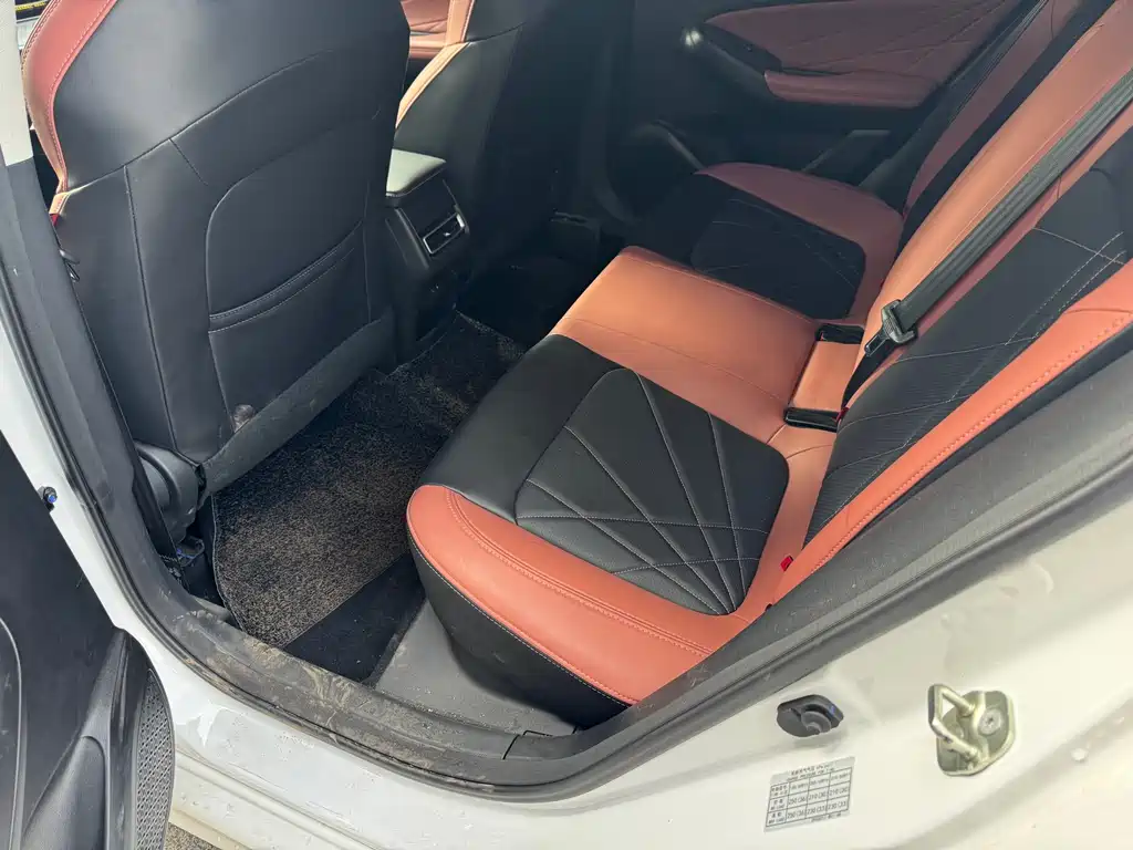 Changan Yi Dong 2023 Plus Blue Whale NE 1.4T GDI DCT Premium Edition 2023 - thumbnail 5