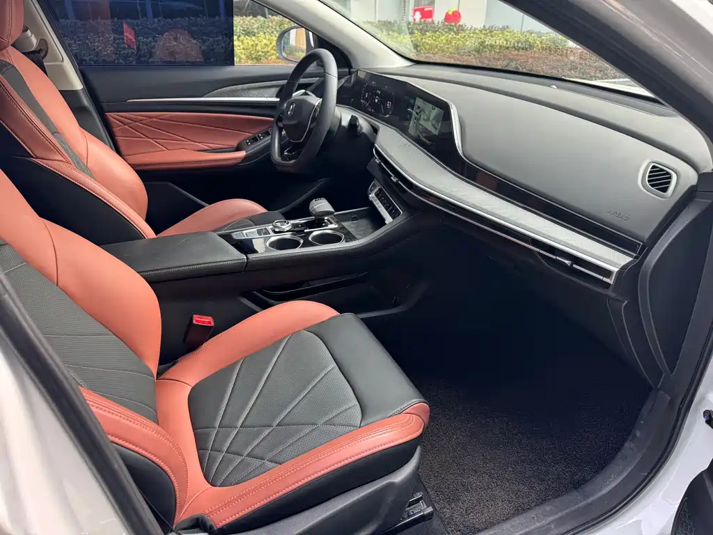 Changan Yi Dong 2023 Plus Blue Whale NE 1.4T GDI DCT Premium Edition 2023 - thumbnail 13