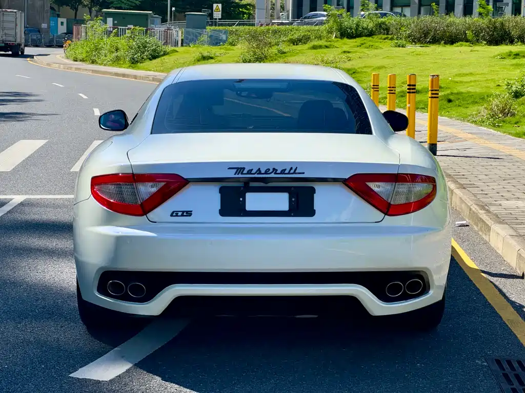 Maserati Maserati GranTurismo 2007 4.2L Standard Edition 2017 - thumbnail 6