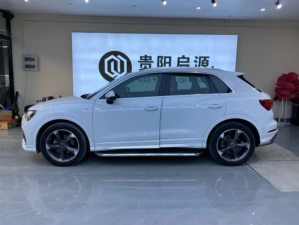 Audi Audi Q3 2021 35 TFSI Fashion & Dynamics Edition 2021 - thumbnail 3