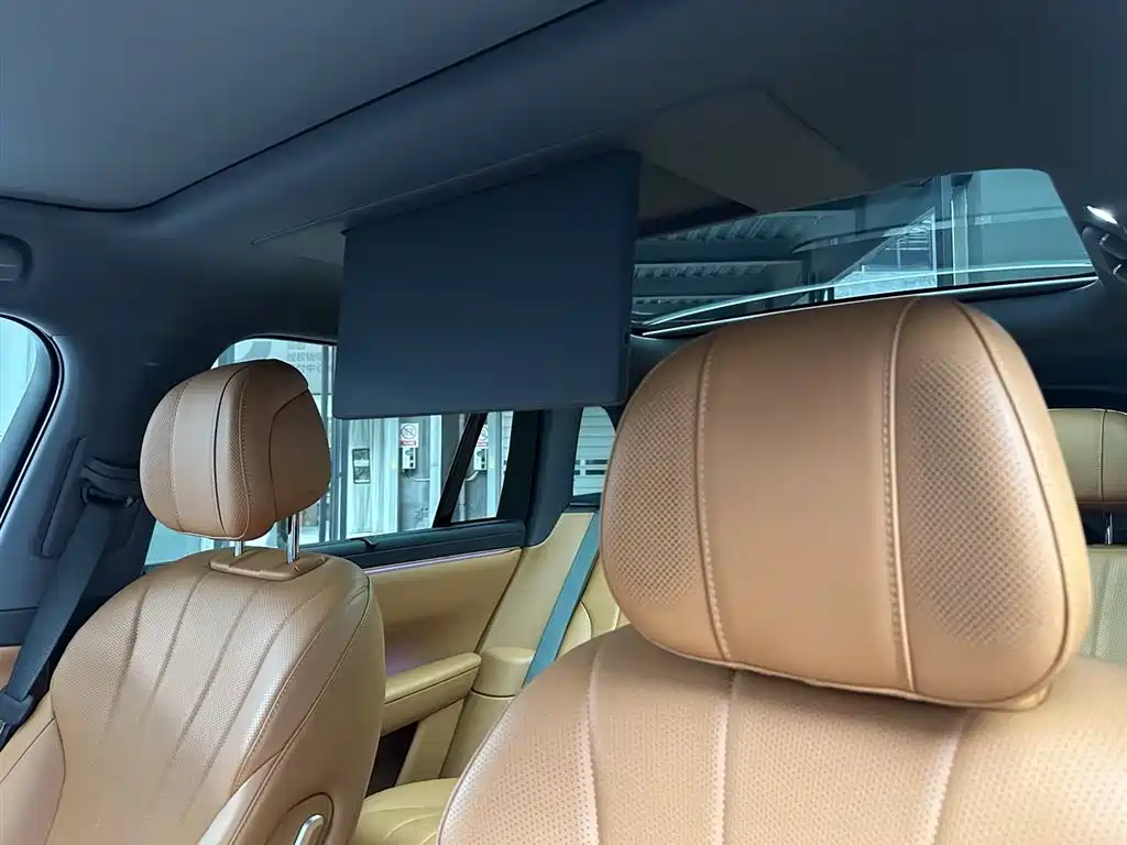 AITO Aito M7 2026 Extended Range Max AWD 5-Seat (with 192-line LiDAR) 2026 - thumbnail 8