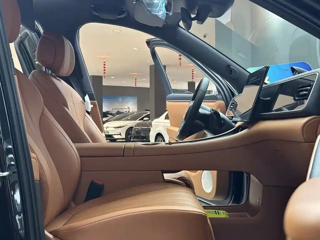 AITO Aito M7 2026 Extended Range Max AWD 5-Seat (with 192-line LiDAR) 2026 - thumbnail 9
