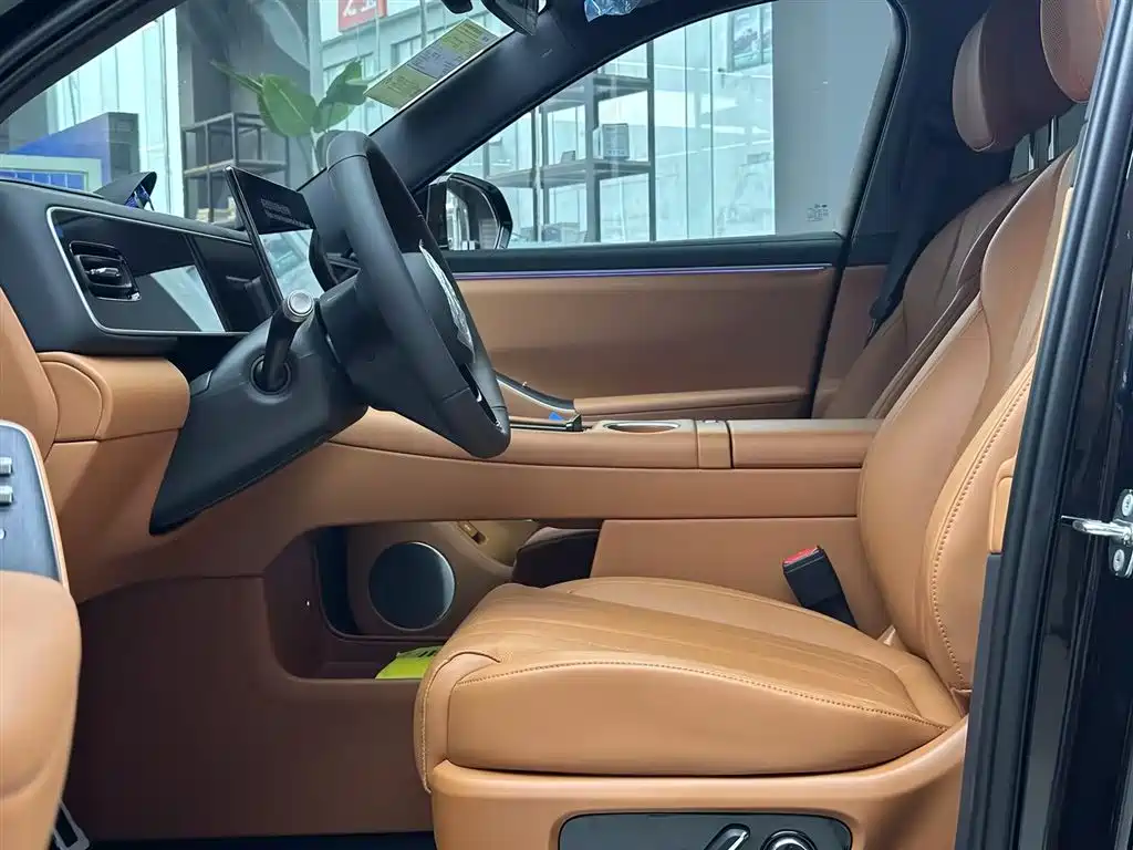 AITO Aito M7 2026 Extended Range Max AWD 5-Seat (with 192-line LiDAR) 2026 - thumbnail 14