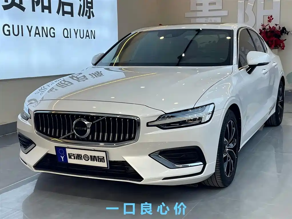 Volvo Volvo S60 2020 T4 R-Design 2020 - thumbnail 2