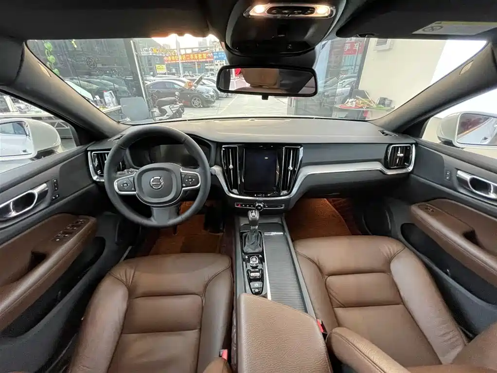Volvo Volvo S60 2020 T4 R-Design 2020 - thumbnail 14