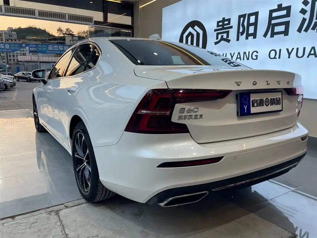 Volvo Volvo S60 2020 T4 R-Design 2020 - thumbnail 20