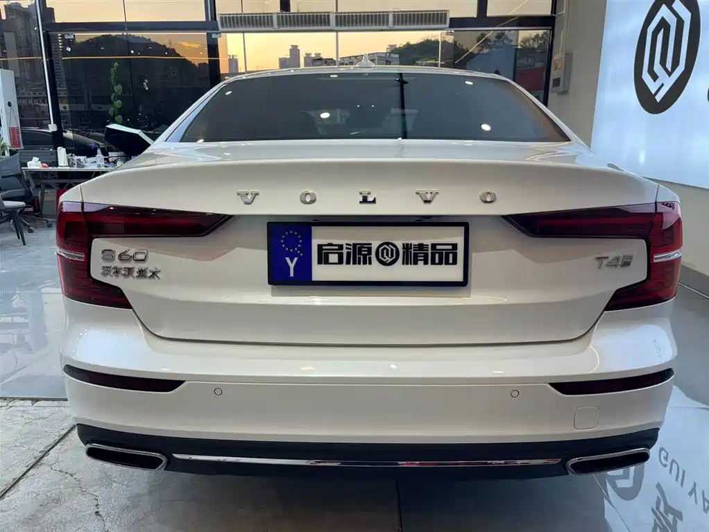 Volvo Volvo S60 2020 T4 R-Design 2020 - thumbnail 21