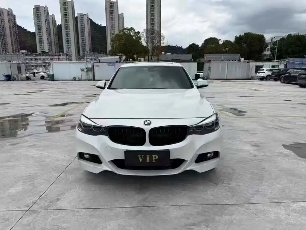 BMW BMW 3 Series GT 2019 320i M Sport Package 2020 - thumbnail 2