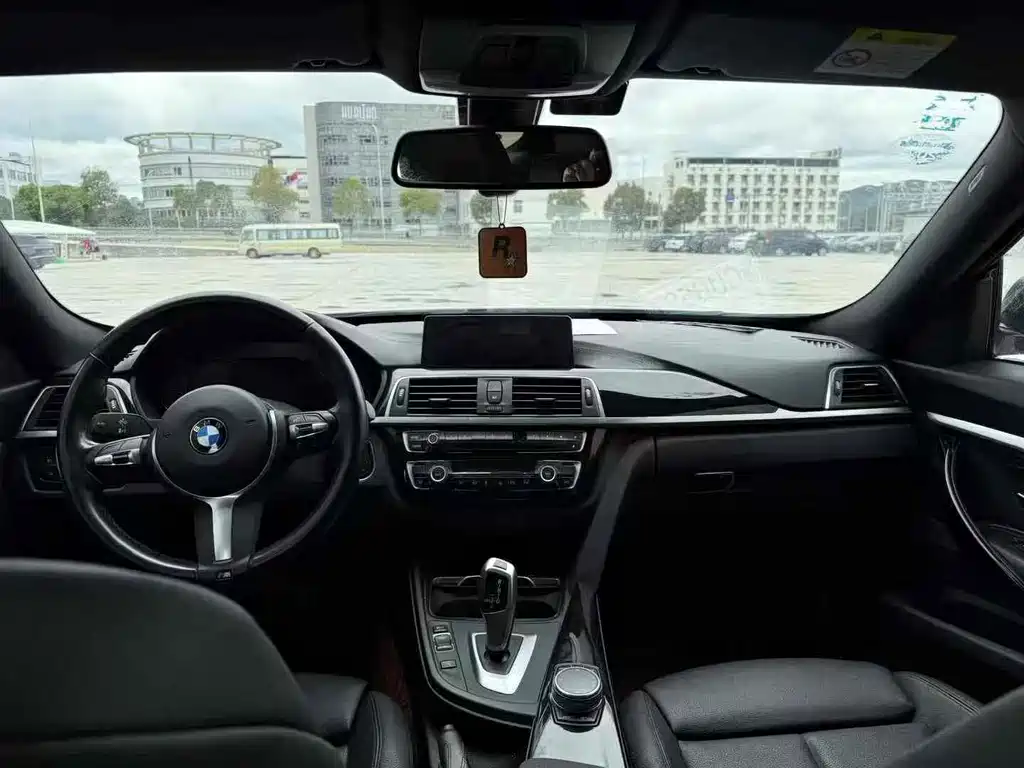 BMW BMW 3 Series GT 2019 320i M Sport Package 2020 - thumbnail 5