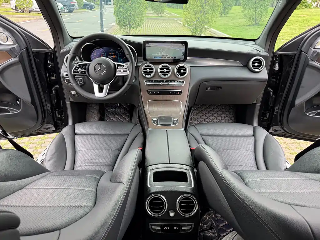 Mercedes-Benz Mercedes-Benz GLC 2021 GLC 260 L 4MATIC Luxury 2022 - thumbnail 4