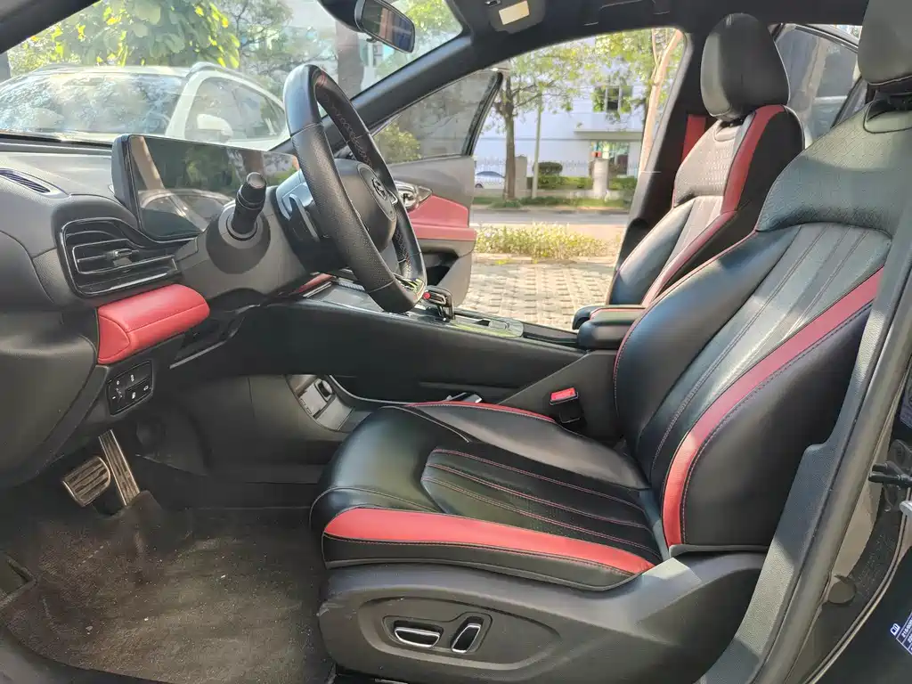 GAC Trumpchi Emgrand 2021 270T DCT J15 Edition 2021 - thumbnail 6