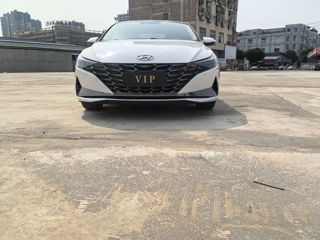 Hyundai Hyundai Elantra 2021 1.5L CVT LUX Premium Edition 2021 - thumbnail 2