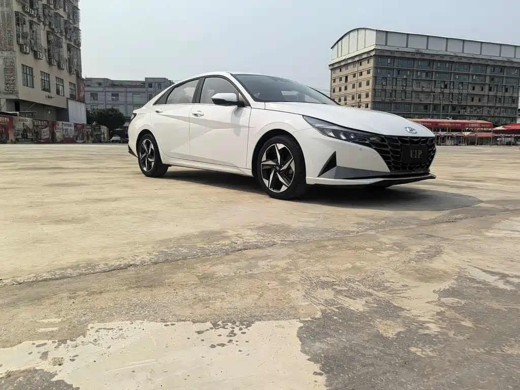 Hyundai Hyundai Elantra 2021 1.5L CVT LUX Premium Edition 2021 - thumbnail 3