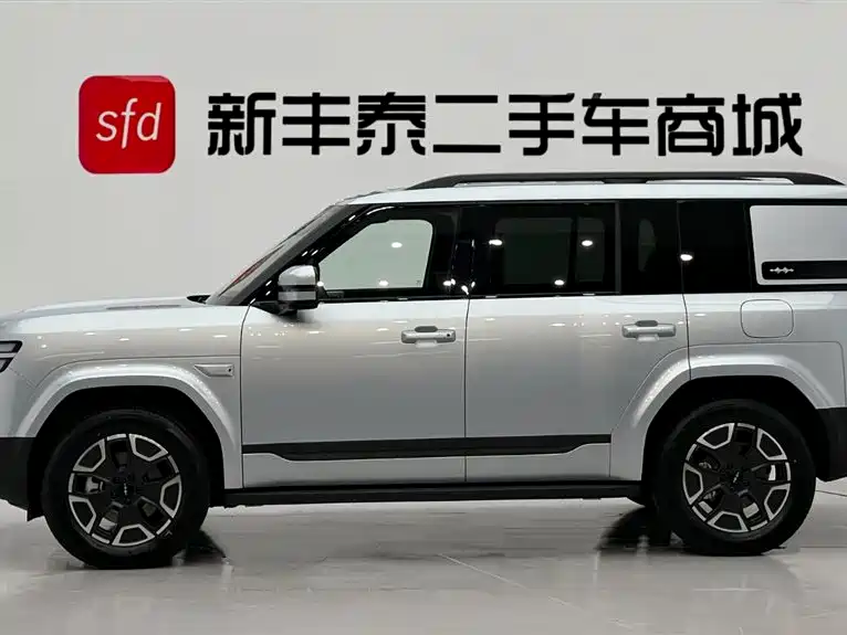 Fangchengbao T7 2025 190KM AWD Max Edition 2025 - thumbnail 4