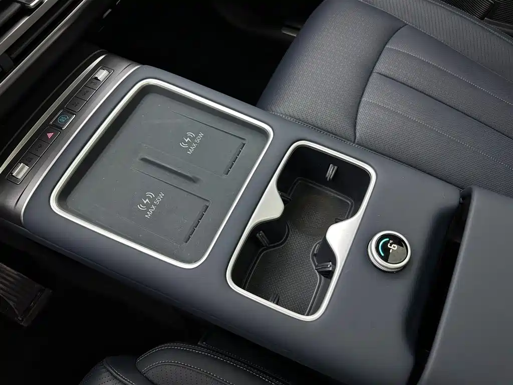 Fangchengbao T7 2025 190KM AWD Max Edition 2025 - thumbnail 13