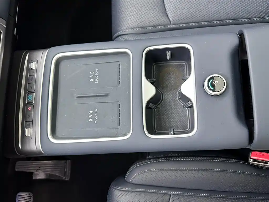 Fangchengbao T7 2025 190KM AWD Max Edition 2025 - thumbnail 14