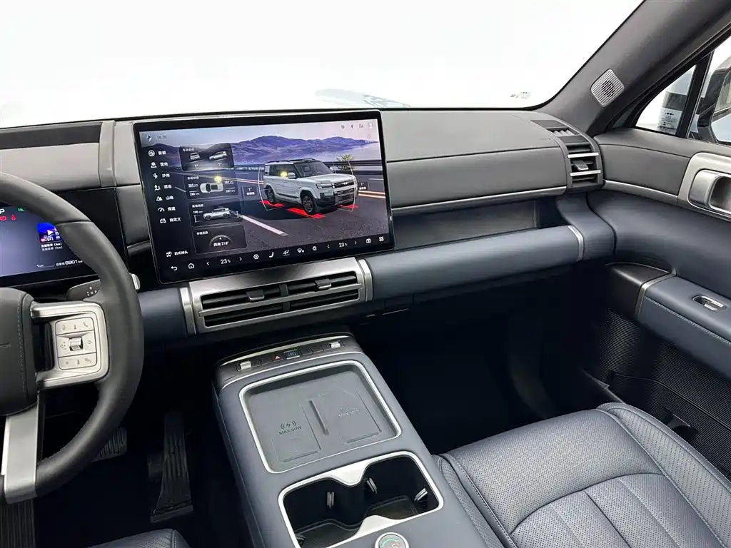 Fangchengbao T7 2025 190KM AWD Max Edition 2025 - thumbnail 15