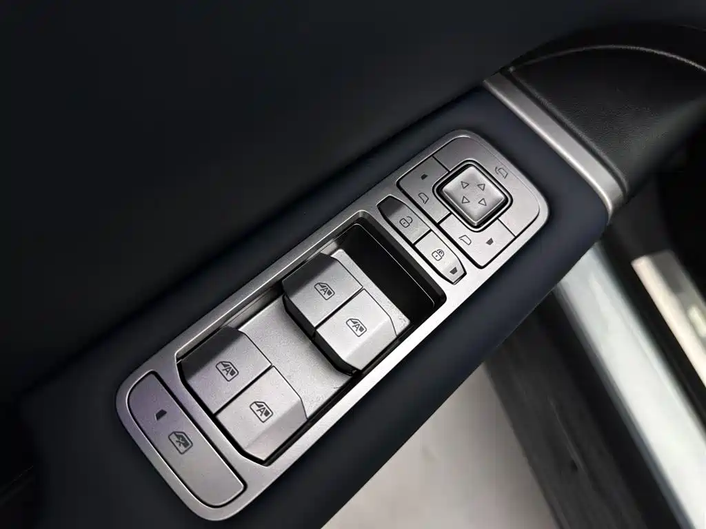 Fangchengbao T7 2025 190KM AWD Max Edition 2025 - thumbnail 25
