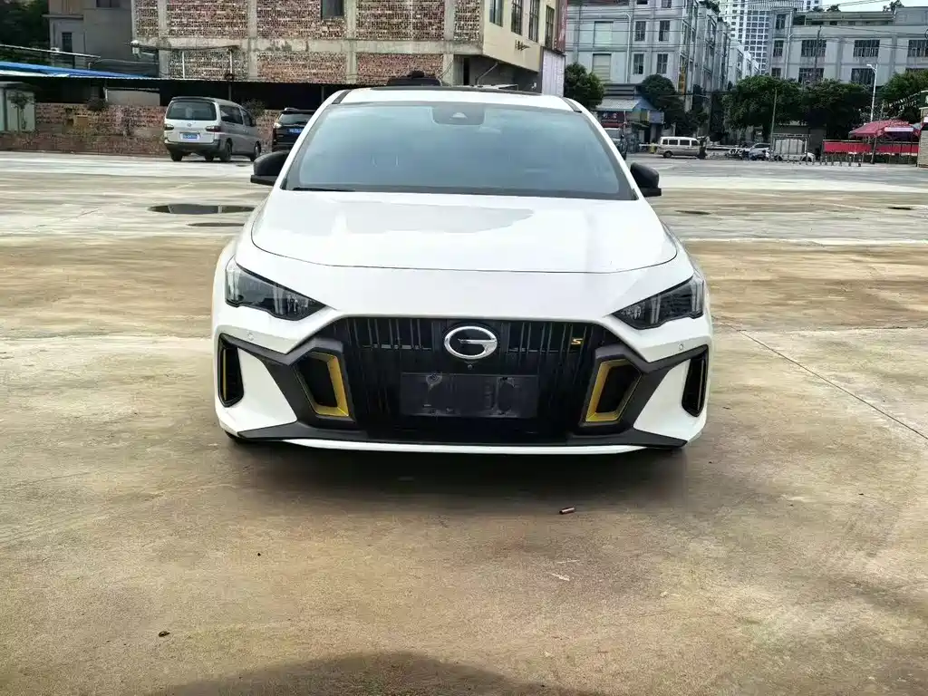 GAC Trumpchi Jaguar XE 2021 270T DCT J16 Edition 2021 - thumbnail 2