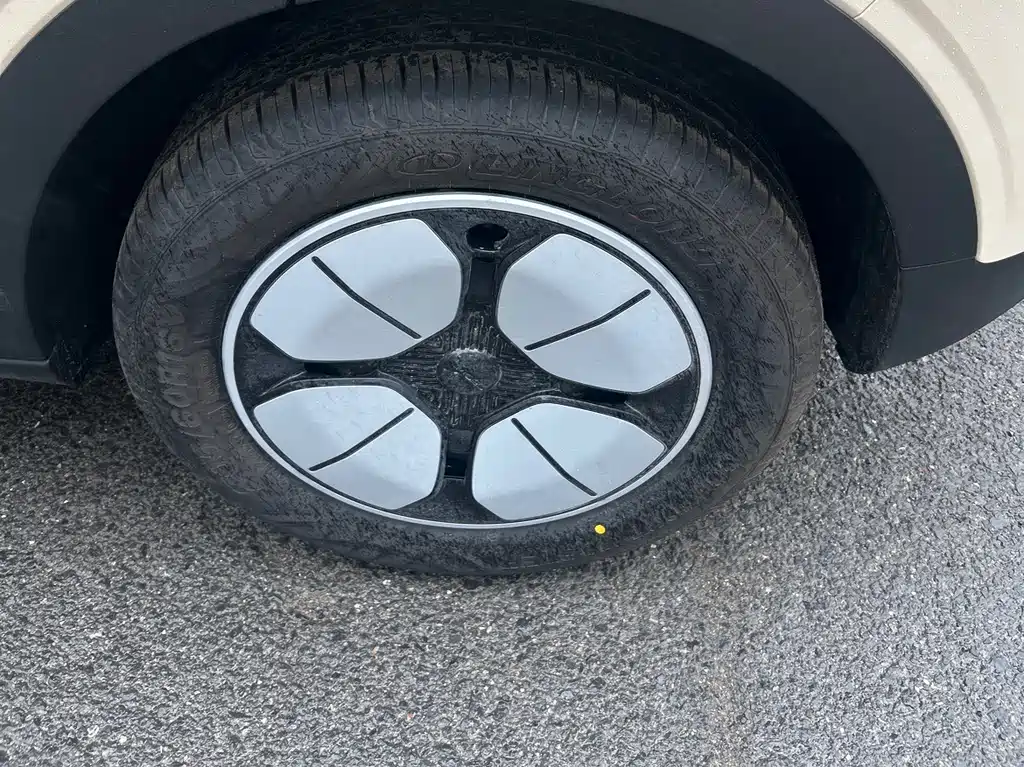 Geely Galaxy Starwish 2026 410km Zizai Edition 2026 - thumbnail 7