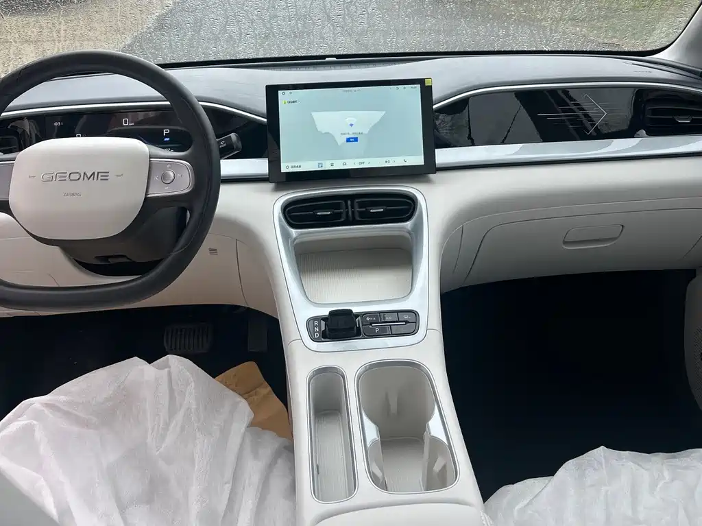 Geely Galaxy Starwish 2026 410km Zizai Edition 2026 - thumbnail 10