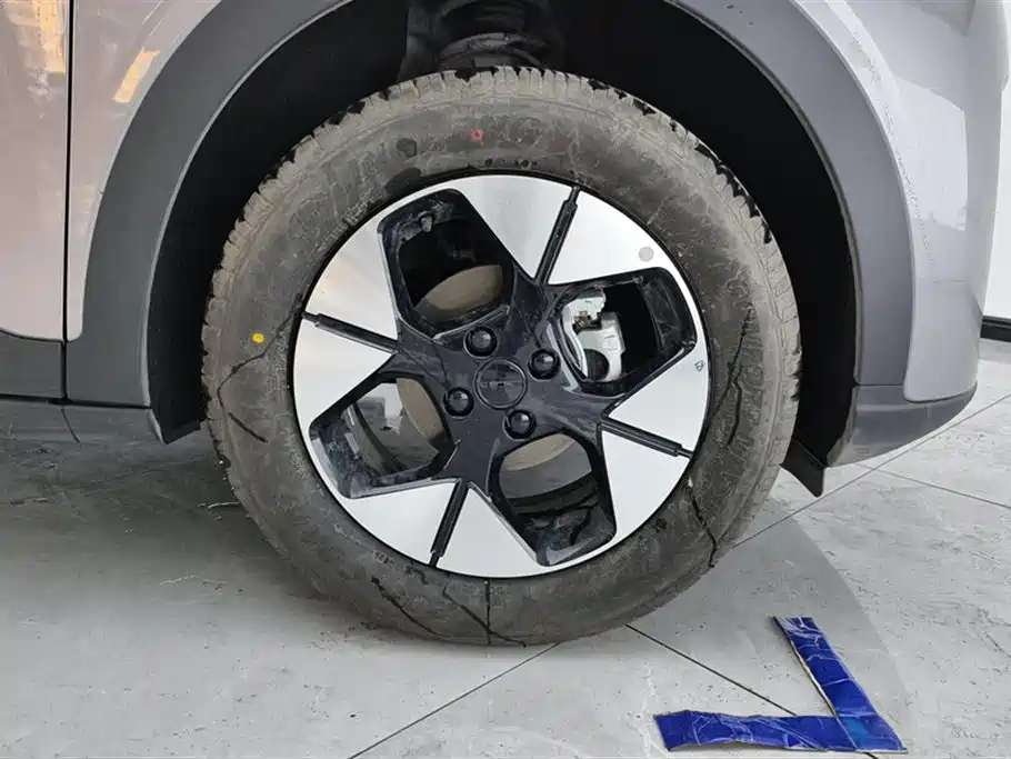 Geely Galaxy Geely Xingyuan 2026 410km Freedom Edition 2025 - thumbnail 6