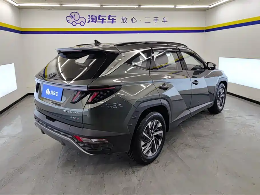 Hyundai Tucson L 1.5T 2WD GLX Elite 2023 - thumbnail 3