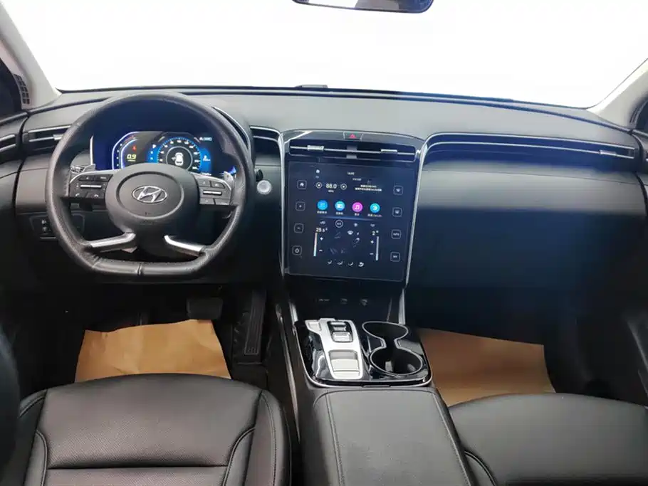 Hyundai Tucson L 1.5T 2WD GLX Elite 2023 - thumbnail 12