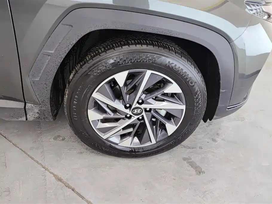 Hyundai Tucson L 1.5T 2WD GLX Elite 2023 - thumbnail 6