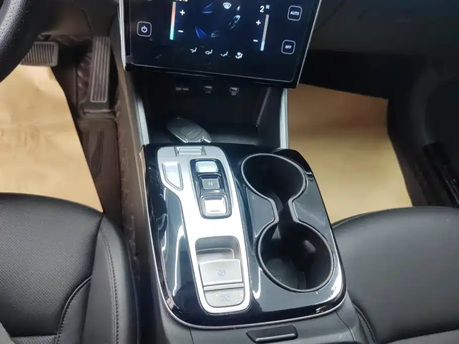 Hyundai Tucson L 1.5T 2WD GLX Elite 2023 - thumbnail 16