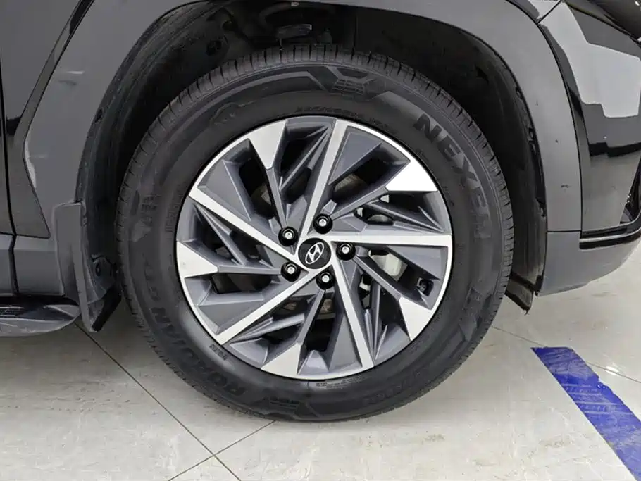 Hyundai Tucson L 1.5T 2WD GLX Elite 2023 - thumbnail 6