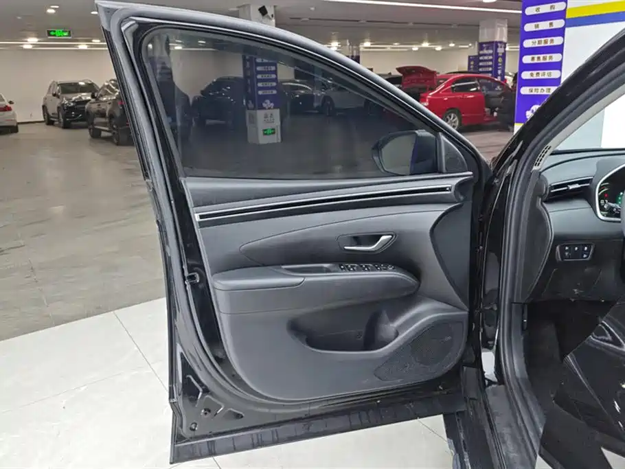Hyundai Tucson L 1.5T 2WD GLX Elite 2023 - thumbnail 7