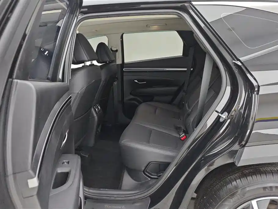 Hyundai Tucson L 1.5T 2WD GLX Elite 2023 - thumbnail 11