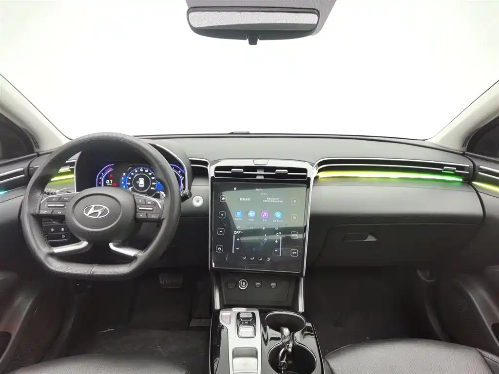 Hyundai Tucson L 1.5T 2WD GLX Elite 2024 - thumbnail 5