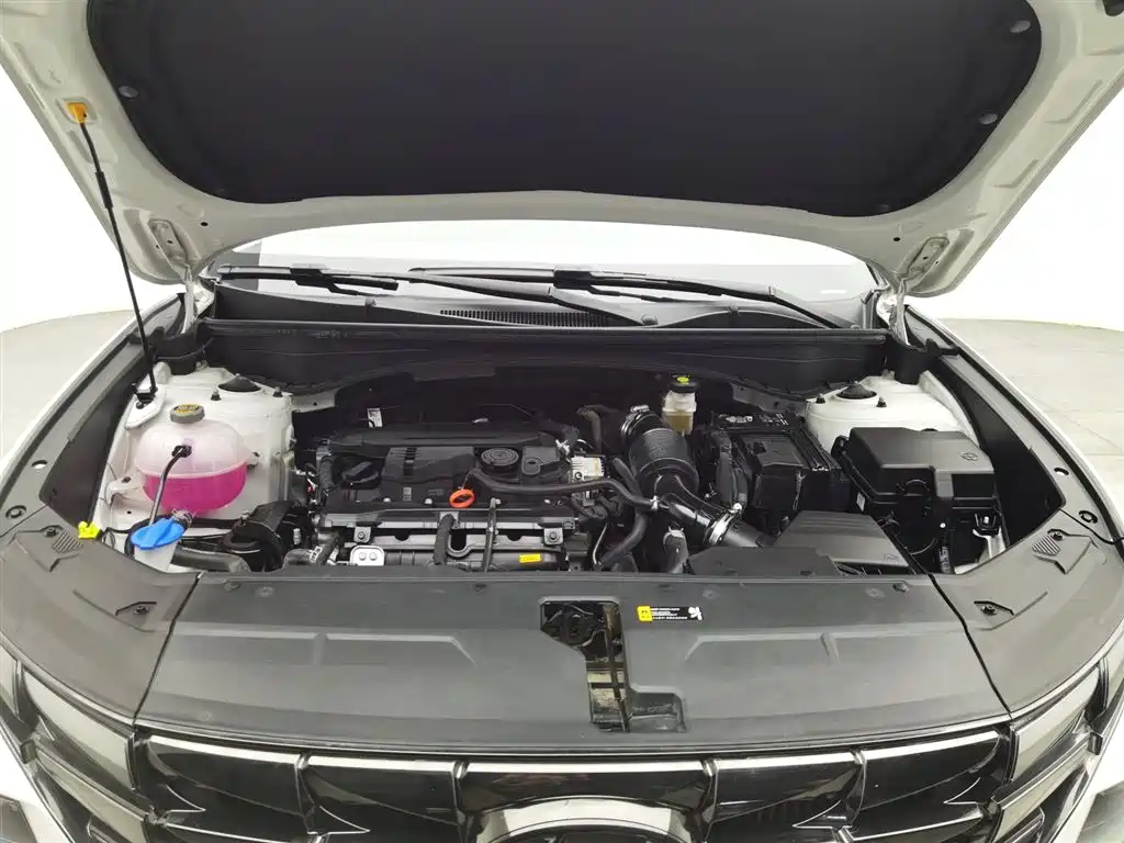 Hyundai Tucson L 1.5T 2WD GLX Elite 2024 - thumbnail 6