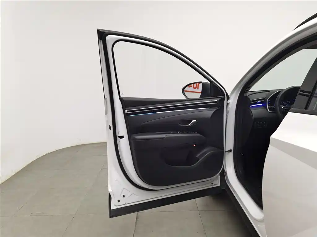 Hyundai Tucson L 1.5T 2WD GLX Elite 2024 - thumbnail 8