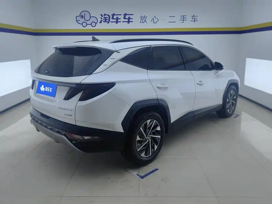 Hyundai Tucson L 1.5T 2WD GLX Elite 2023 - thumbnail 3