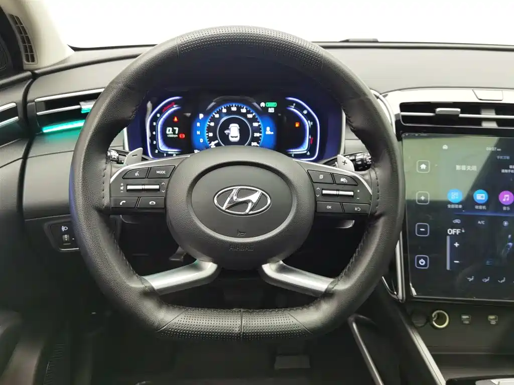 Hyundai Tucson L 1.5T 2WD GLX Elite 2024 - thumbnail 11