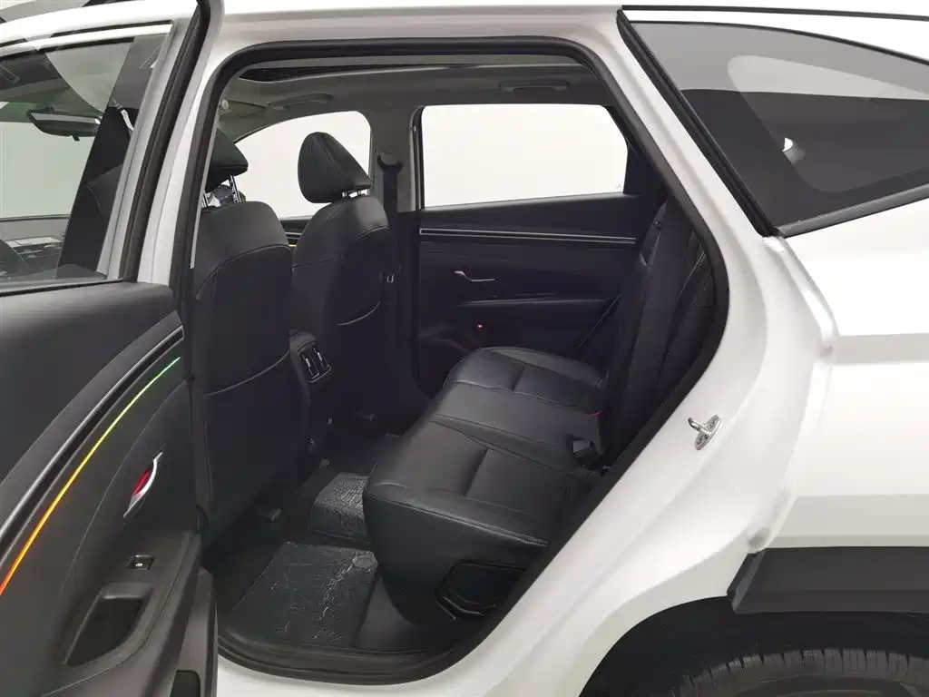 Hyundai Tucson L 1.5T 2WD GLX Elite 2024 - thumbnail 15