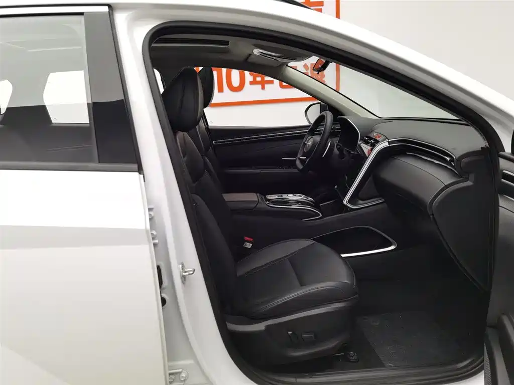 Hyundai Tucson L 1.5T 2WD GLX Elite 2024 - thumbnail 23