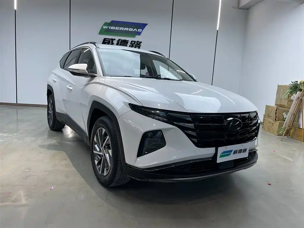 Hyundai Tucson L 1.5T 2WD GLX Elite 2023 - thumbnail 3
